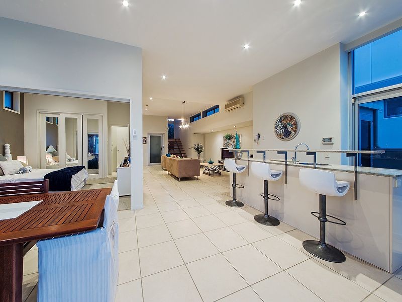 105 Oceana Terrace, Manly QLD 4179