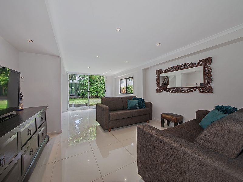 7 School Road, Wynnum West QLD 4178