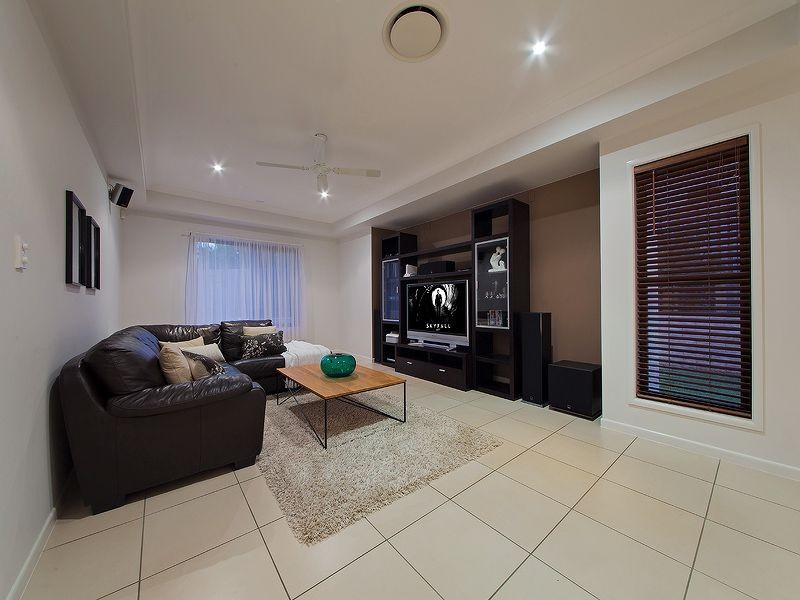 31 Behan Crescent, Wakerley QLD 4154