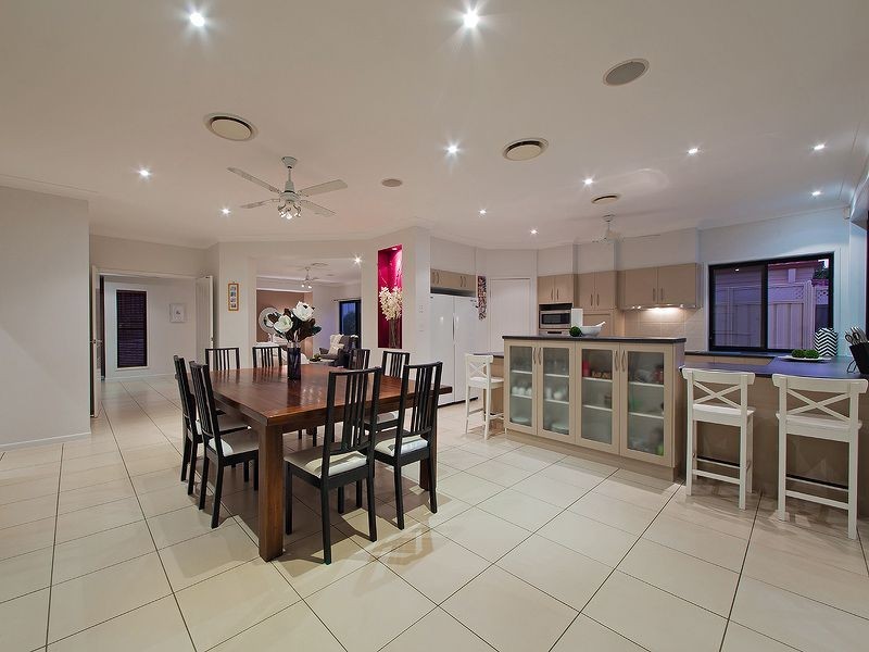 31 Behan Crescent, Wakerley QLD 4154