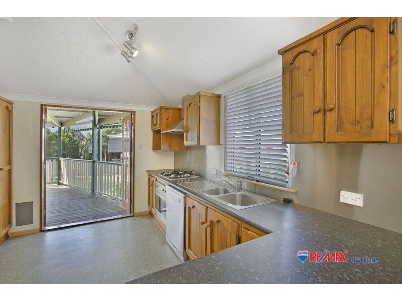 11 Moreton Avenue, Wynnum QLD 4178