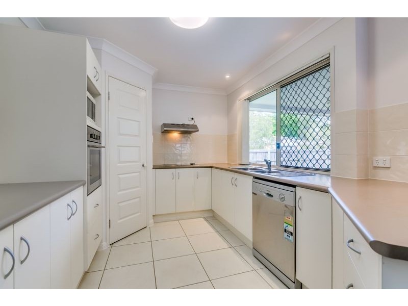 15 Wirra Circuit, Wynnum West QLD 4178