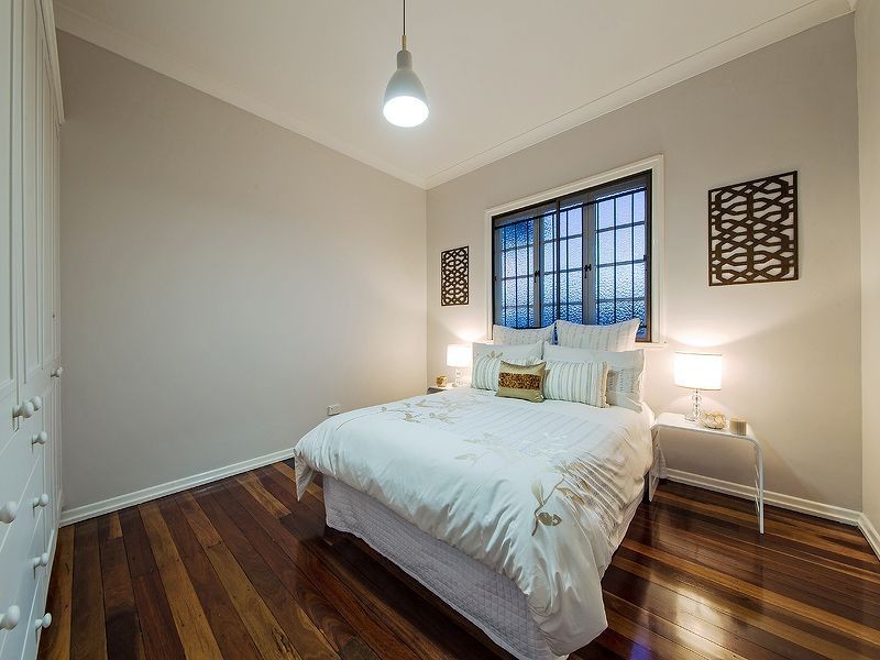 197 Stradbroke Avenue, Wynnum QLD 4178