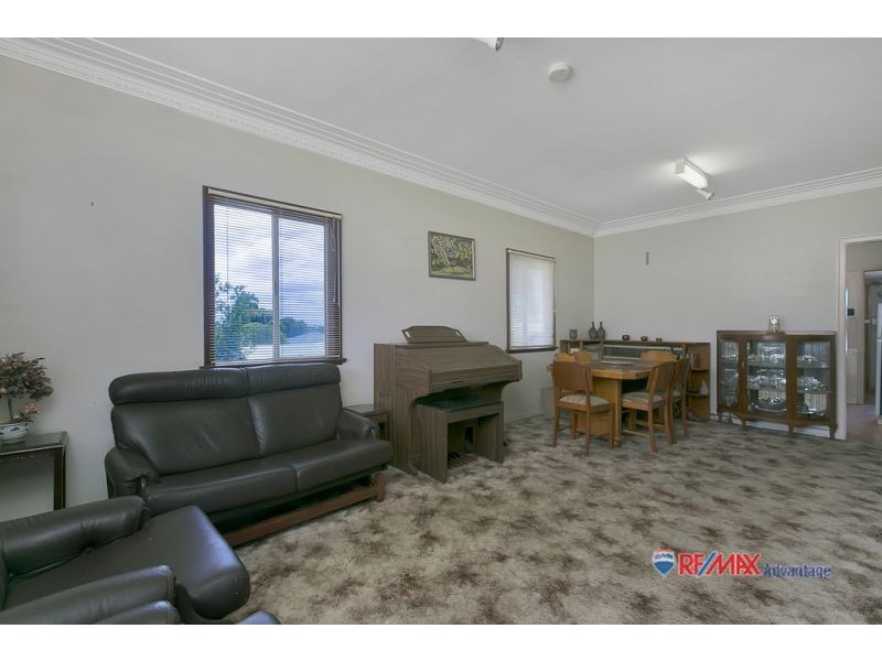 5 Primrose Pde, Wynnum West QLD 4178