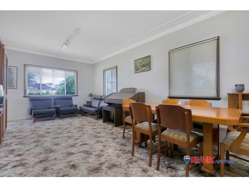 5 Primrose Pde, Wynnum West QLD 4178