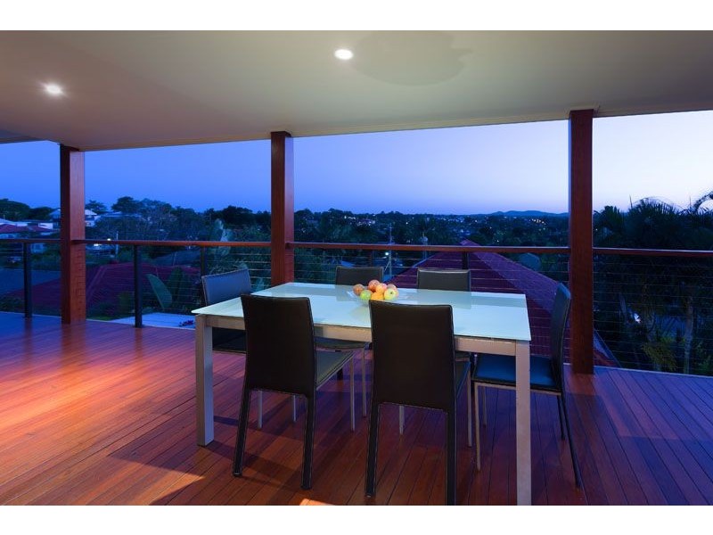 56 Grainger, Wynnum West QLD 4178
