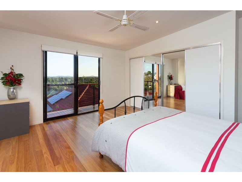 56 Grainger, Wynnum West QLD 4178