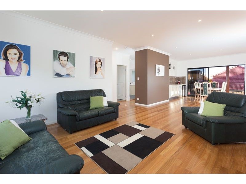 56 Grainger, Wynnum West QLD 4178