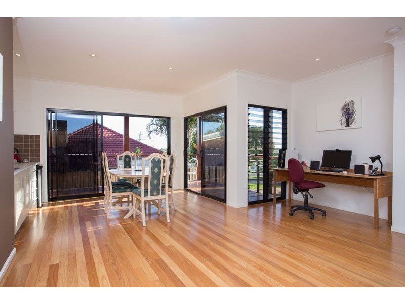 56 Grainger, Wynnum West QLD 4178