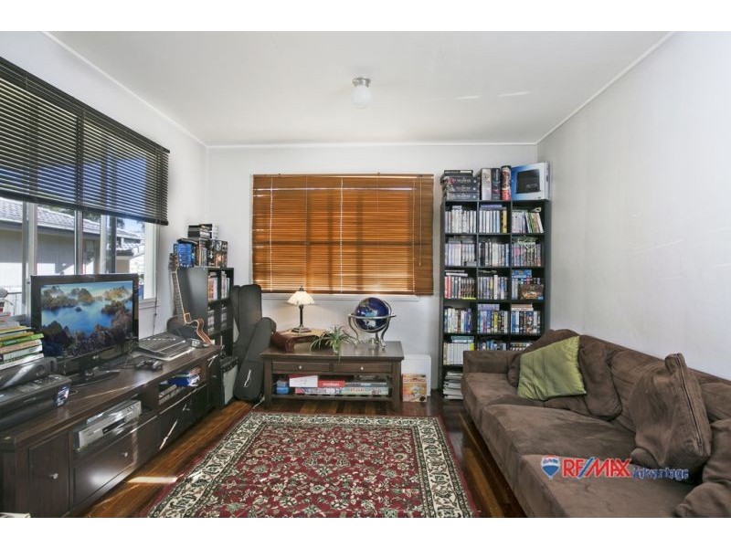 4 Empire Ave, Manly West QLD 4179
