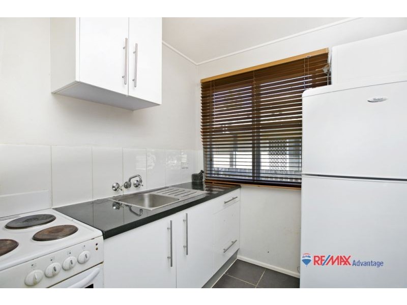 4 Empire Ave, Manly West QLD 4179