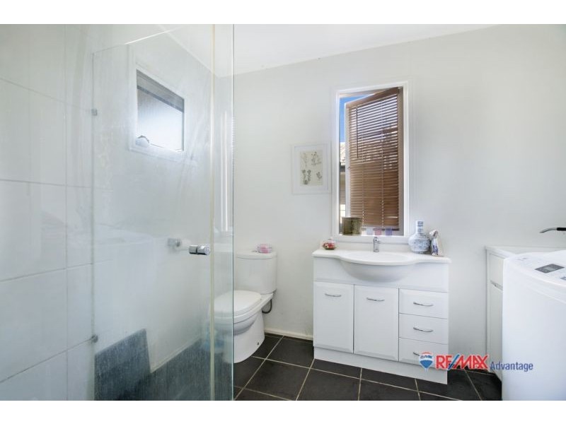 4 Empire Ave, Manly West QLD 4179