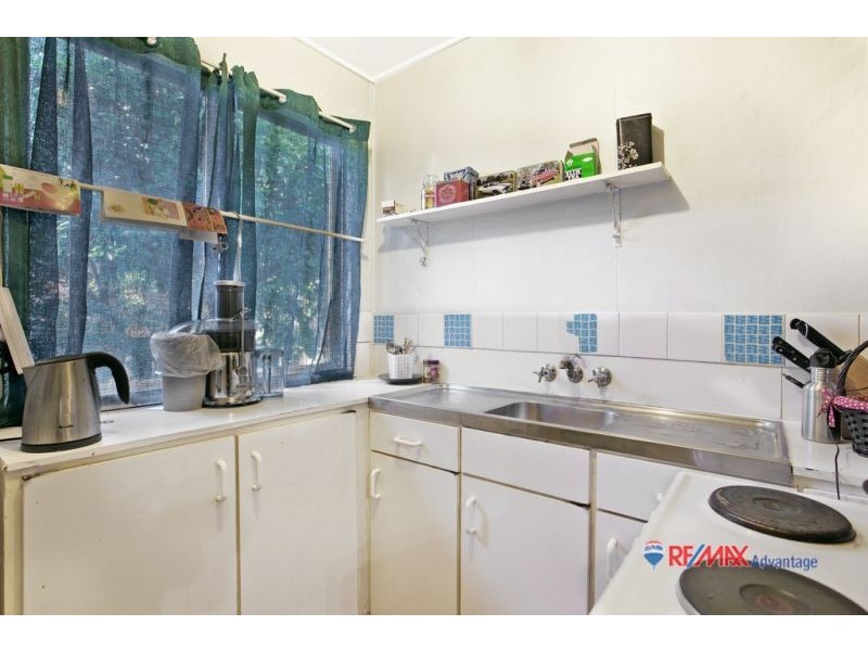 4 Empire Ave, Manly West QLD 4179