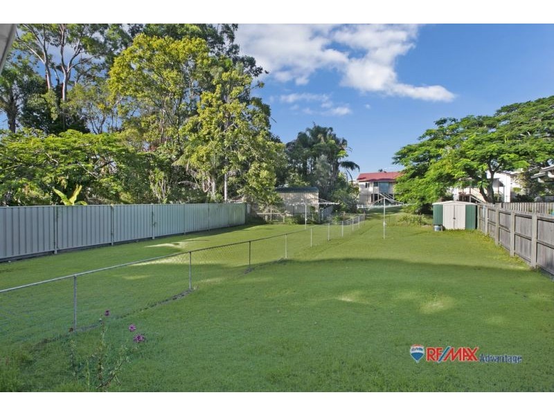 4 Empire Ave, Manly West QLD 4179
