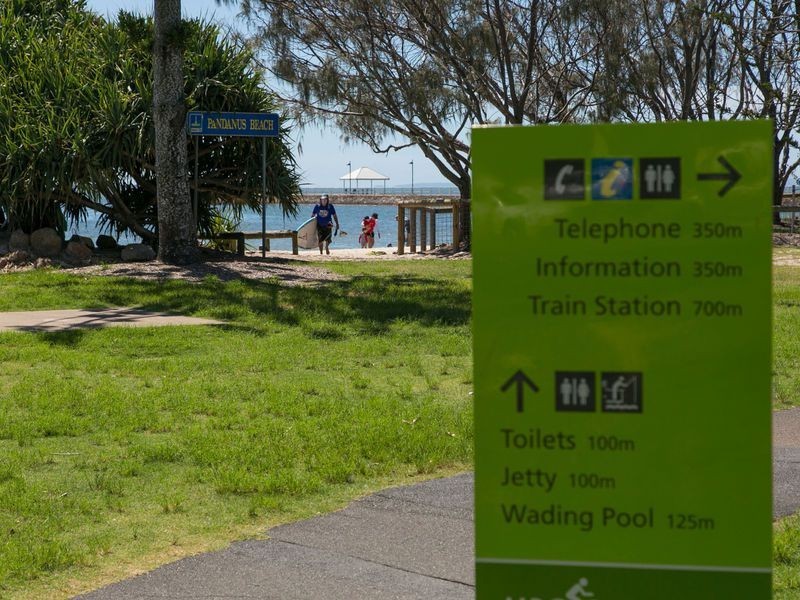 2/15 Charlotte Street, Wynnum QLD 4178