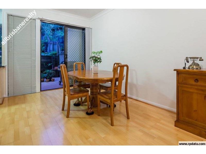 42B Rennie Street, Indooroopilly QLD 4068