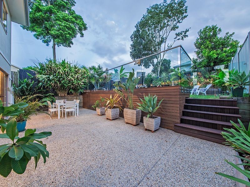 8 Shepherd Street, Wynnum QLD 4178