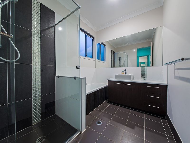 224 Ernest Street, Manly QLD 4179