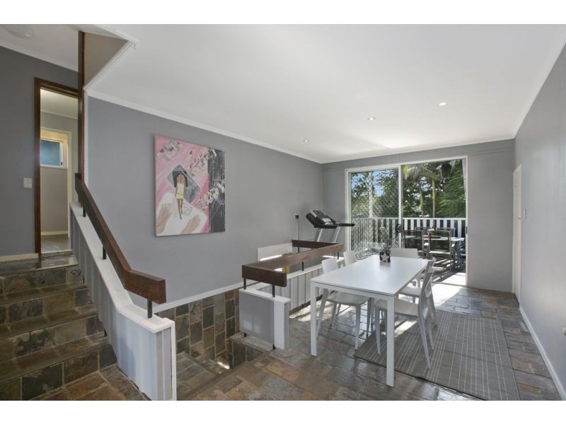 55 Bulgin Avenue, Wynnum West QLD 4178