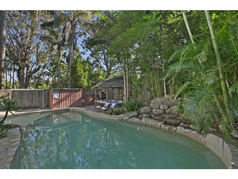 55 Bulgin Avenue, Wynnum West QLD 4178