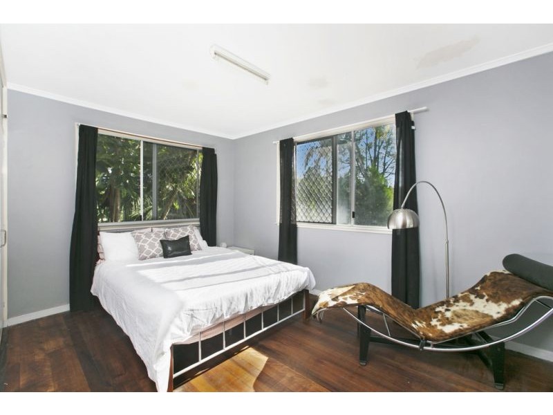55 Bulgin Avenue, Wynnum West QLD 4178