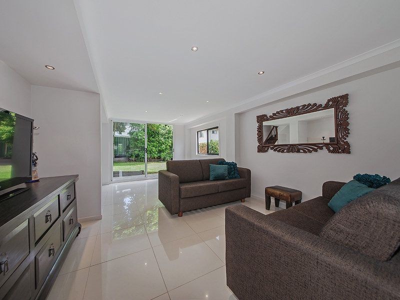 7 School Road, Wynnum West QLD 4178