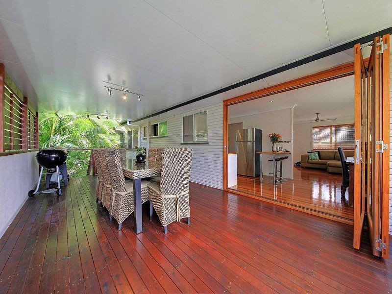 7 School Road, Wynnum West QLD 4178