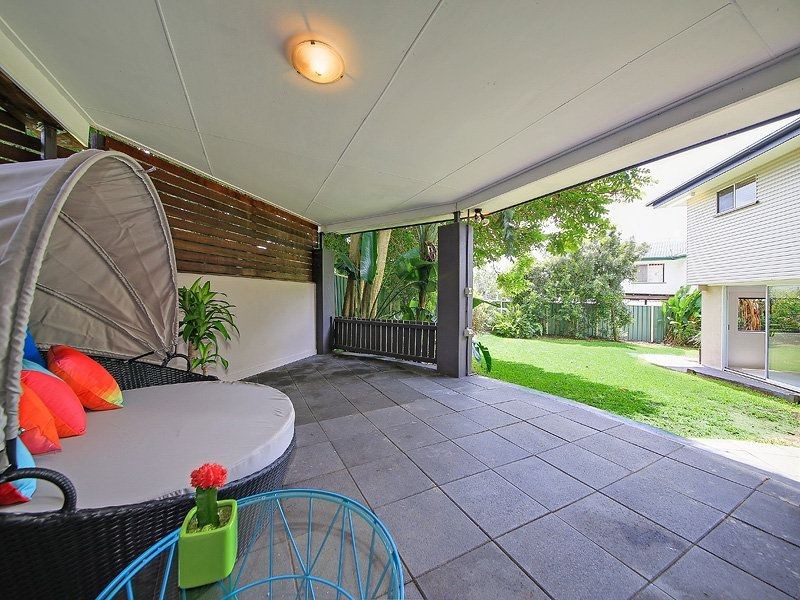 7 School Road, Wynnum West QLD 4178