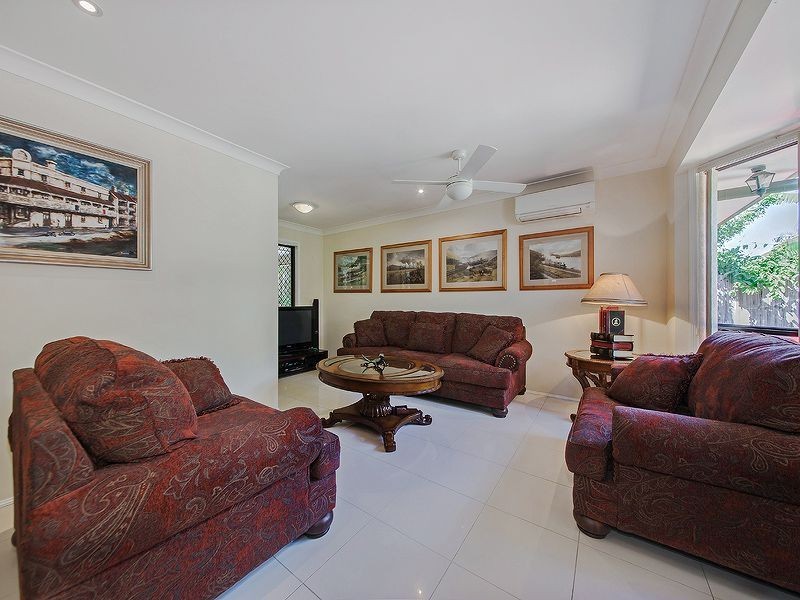 21 Jacaranda Street, Wynnum West QLD 4178