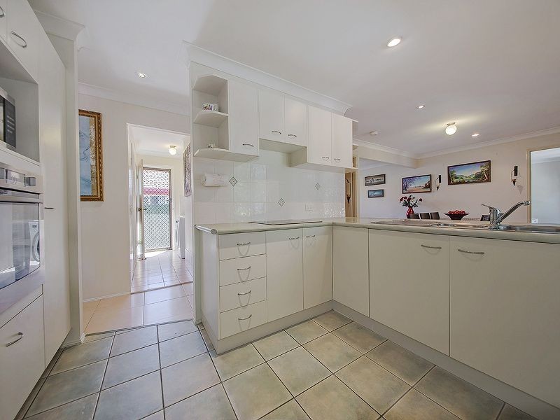 21 Jacaranda Street, Wynnum West QLD 4178