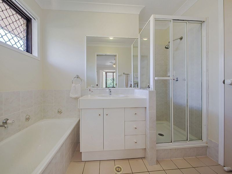 21 Jacaranda Street, Wynnum West QLD 4178