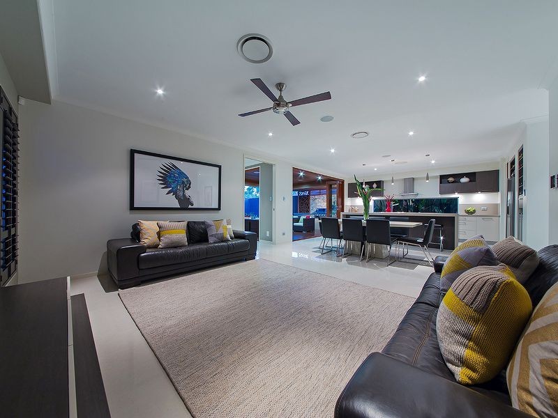 17 Feathertail place, Gumdale QLD 4154