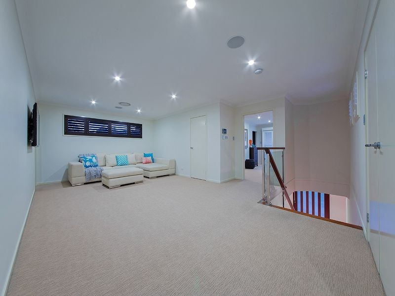 17 Feathertail place, Gumdale QLD 4154