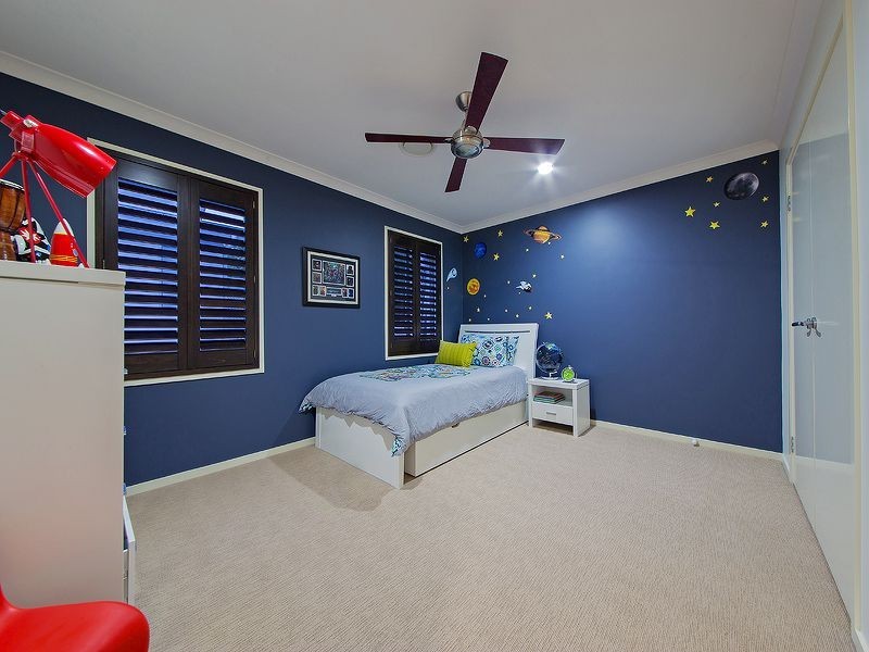 17 Feathertail place, Gumdale QLD 4154