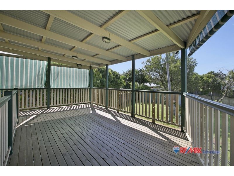 11 Moreton Ave, Wynnum QLD 4178