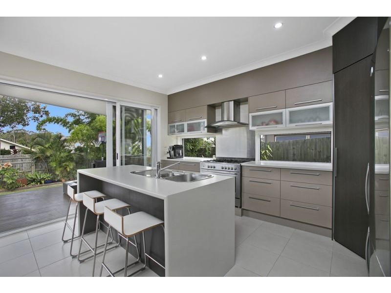 30 Talltrees Circuit, Wakerley QLD 4154