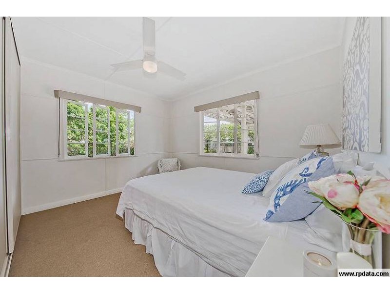 253 Ernest Street, Lota QLD 4179