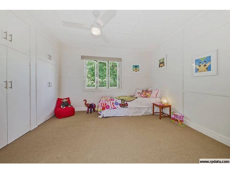 253 Ernest Street, Lota QLD 4179