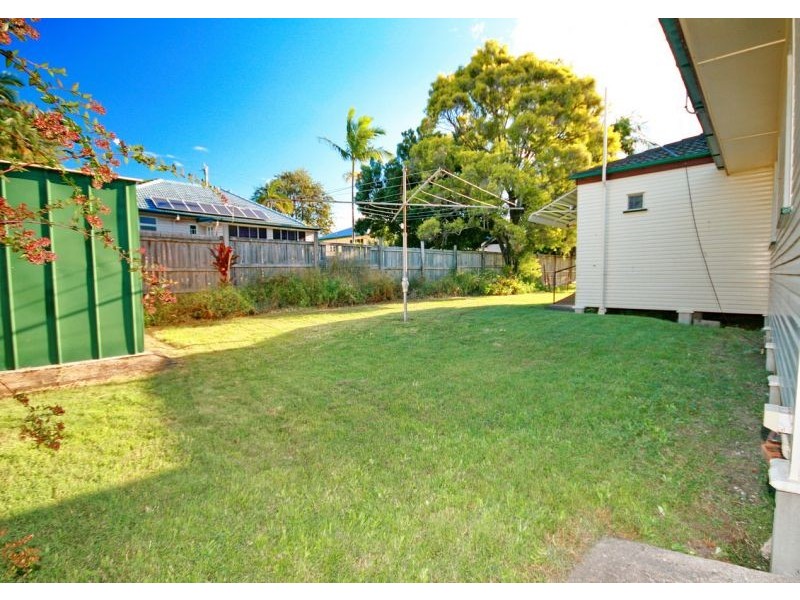 19 Cranston Street, Wynnum West QLD 4178