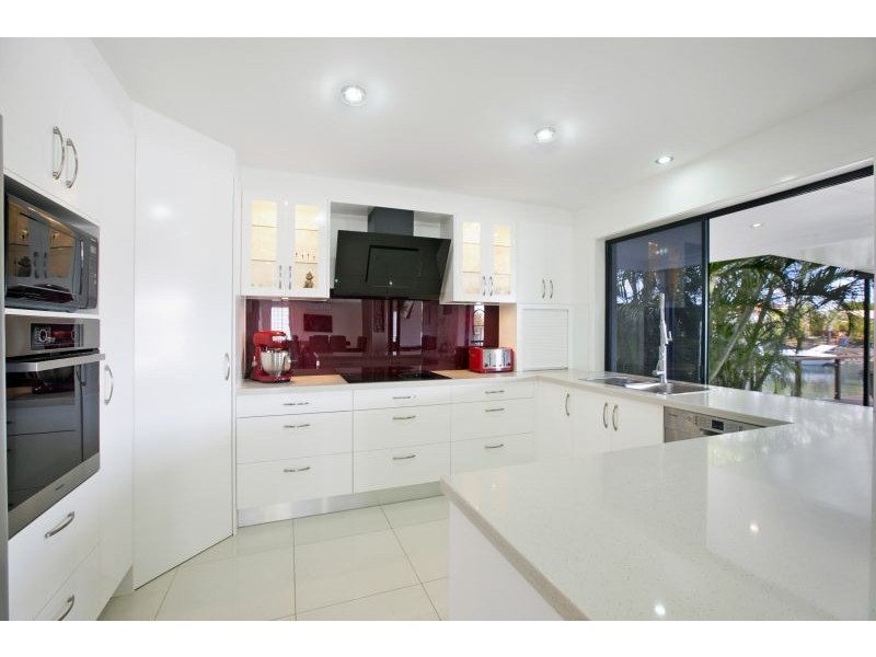 18 Bollard Court, Raby Bay QLD 4163