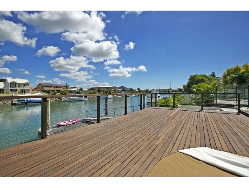 18 Bollard Court, Raby Bay QLD 4163