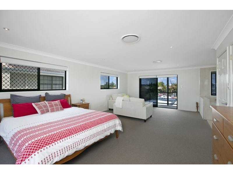 18 Bollard Court, Raby Bay QLD 4163