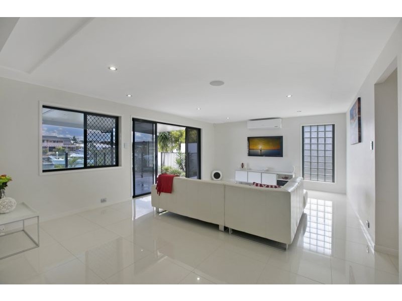 18 Bollard Court, Raby Bay QLD 4163