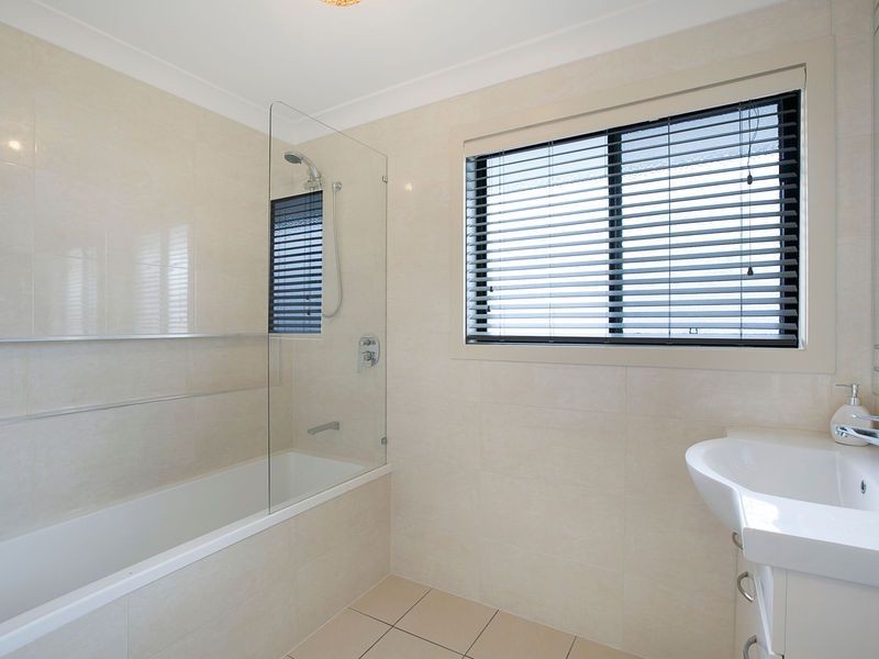 46 MacDonald Street, Lota QLD 4179