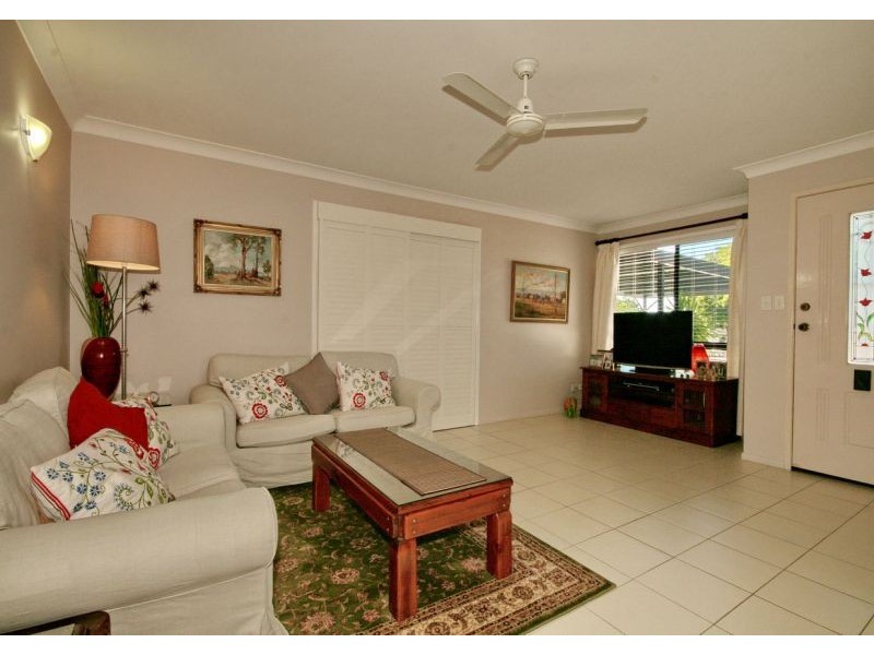 16 St Catherines Tce, Wynnum QLD 4178