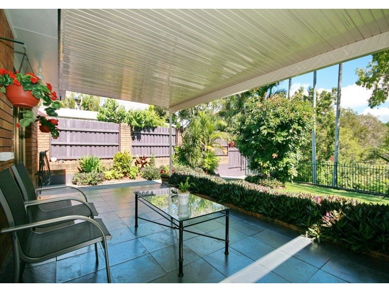 16 St Catherines Tce, Wynnum QLD 4178