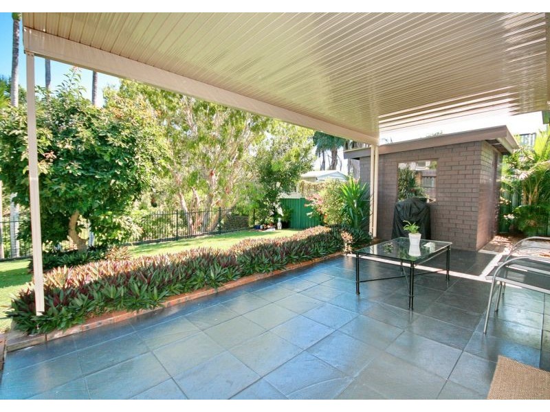 16 St Catherines Tce, Wynnum QLD 4178