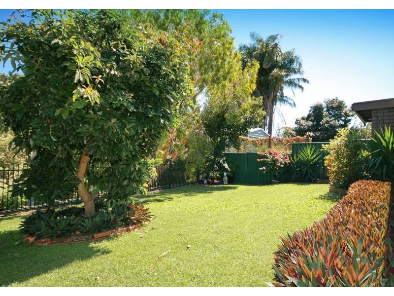 16 St Catherines Tce, Wynnum QLD 4178