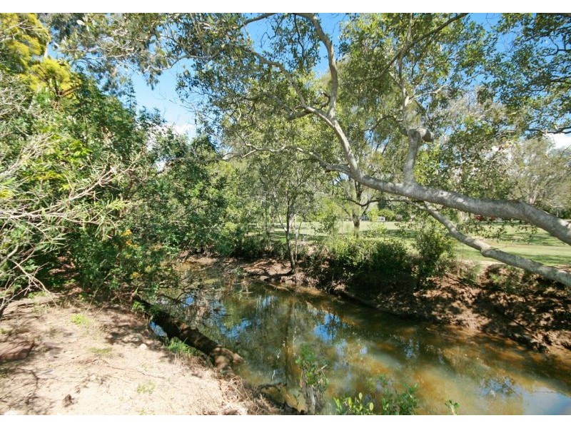 16 St Catherines Tce, Wynnum QLD 4178