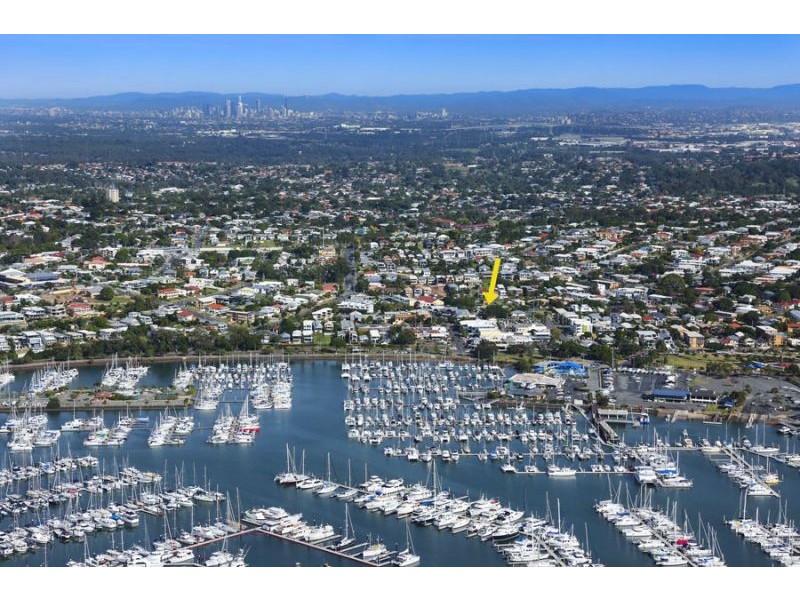 44 Cardigan Pde, Manly QLD 4179